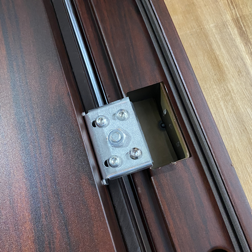 90&deg; invisiber hinges