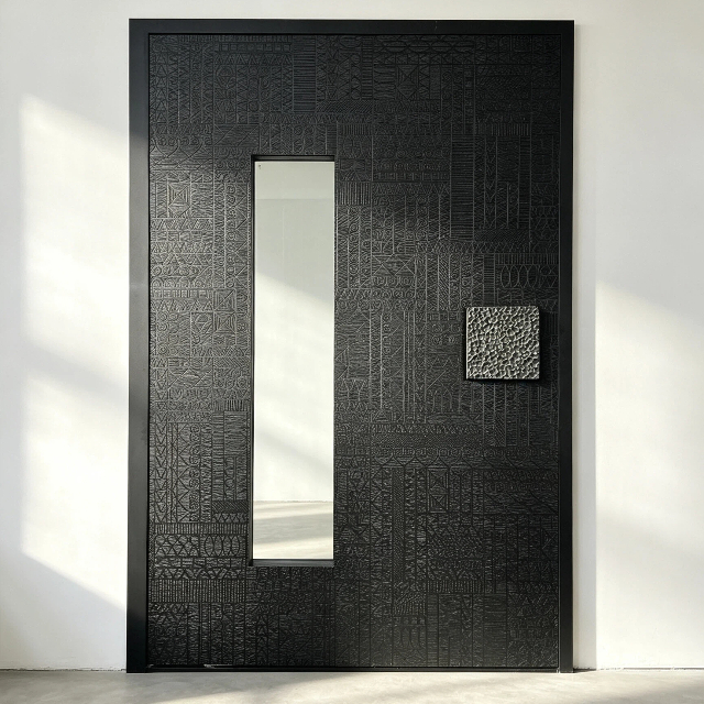 Modern Minimalist Black Textured Pivot Entry Door, Custom Size Aluminum Central Front Door with Carve Craft and Glass Window
